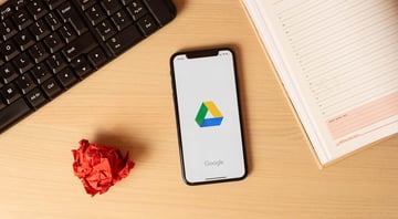 Googleドライブのファイル削除・復元方法｜共有時の影響も紹介