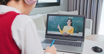 有償版で充実したオンライン授業を