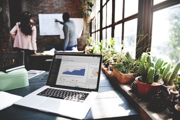 ストリームデータ処理とは？特徴や活用例について解説