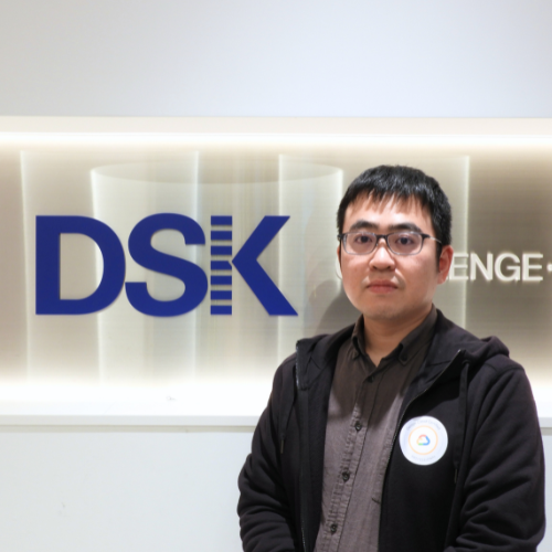 株式会社電算システム　速水 翔太